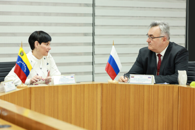 Venezuela fortalece cooperación científica con Rusia