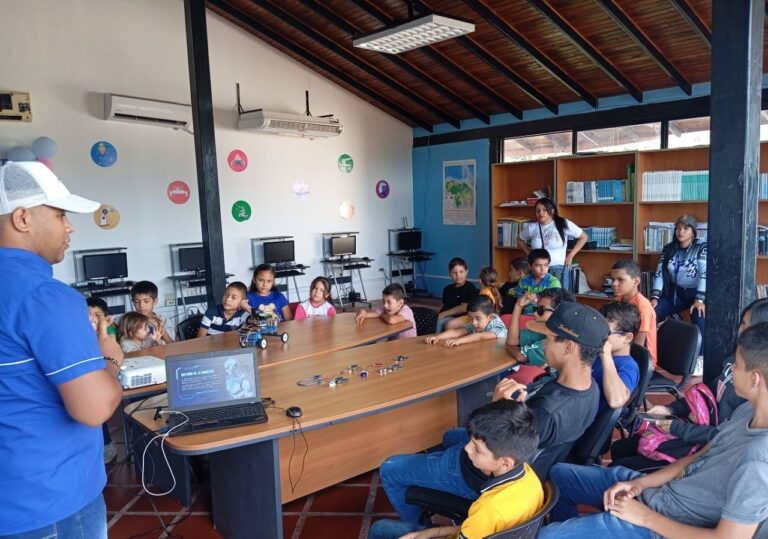 Fundación Infocentro atiende a más de 300 niños y niñas durante el Plan Vacacional Científico Tecnológico en Barinas