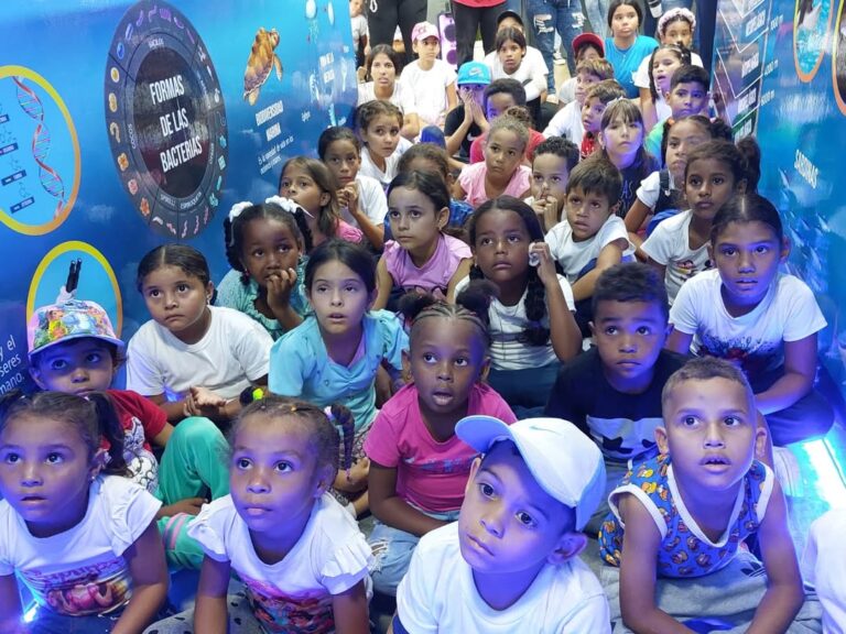 ¡A casa llena! Hoy nos visitaron los niños y niñas de las parroquias Carayaca, Caruao, Maiquetía