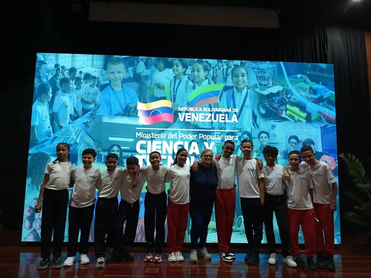 Caracas | Celebran talento de jóvenes matemáticos en tercera Olimpiada NNAE