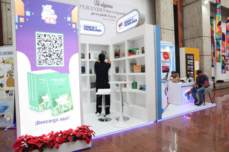 Mincyt presente en 16° Feria del Libro de Caracas 2025