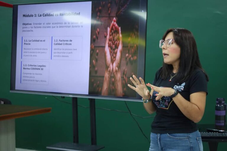 La ciencia al servicio del cacao: Mincyt impulsa formación de calidad postcosecha para productores de Miranda