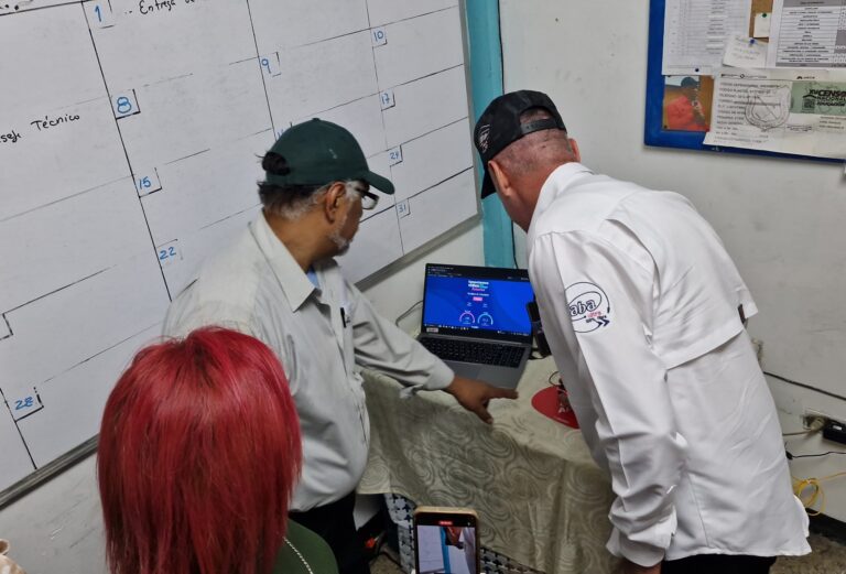 Habitantes de Casalta III celebran la llegada de Aba Ultra 3