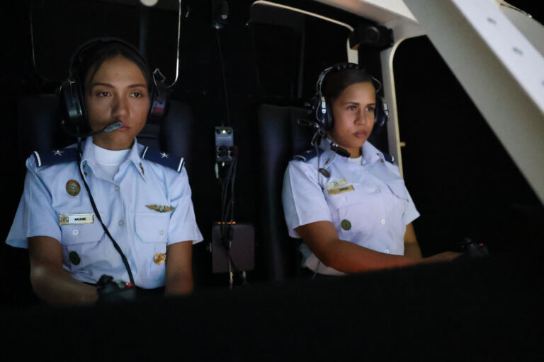 Presentan innovación aeronáutica con el desarrollo de una plataforma automatizada para la calibración de altímetro del Sistema Metroliner LII C-26