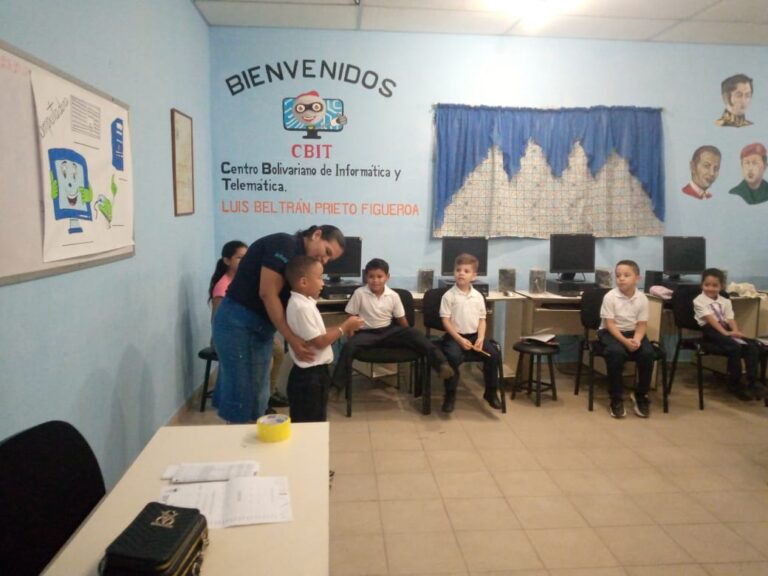Monagas | Infocentro prepara a niños y niñas en computación
