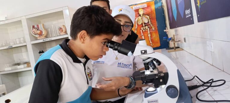 Cojedes | Programa Nacional Semilleros Científicos abordó el Complejo Educativo Andrés Benito Espinoza