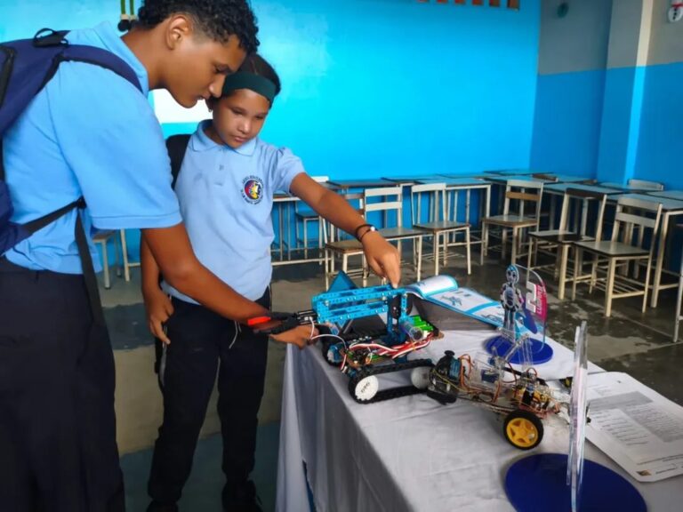 Semilleros Científicos conectan la ciencia y la salud en Anzoátegui