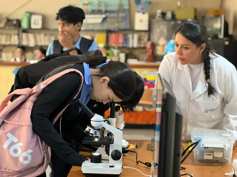 Continúa el Plan de Territorialización del Semillero Científico por tercera semana en Mérida