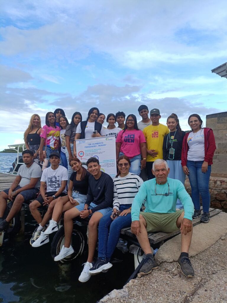 Ruta Científica Juvenil Explorando el universo azul llega con alegría a Sucre