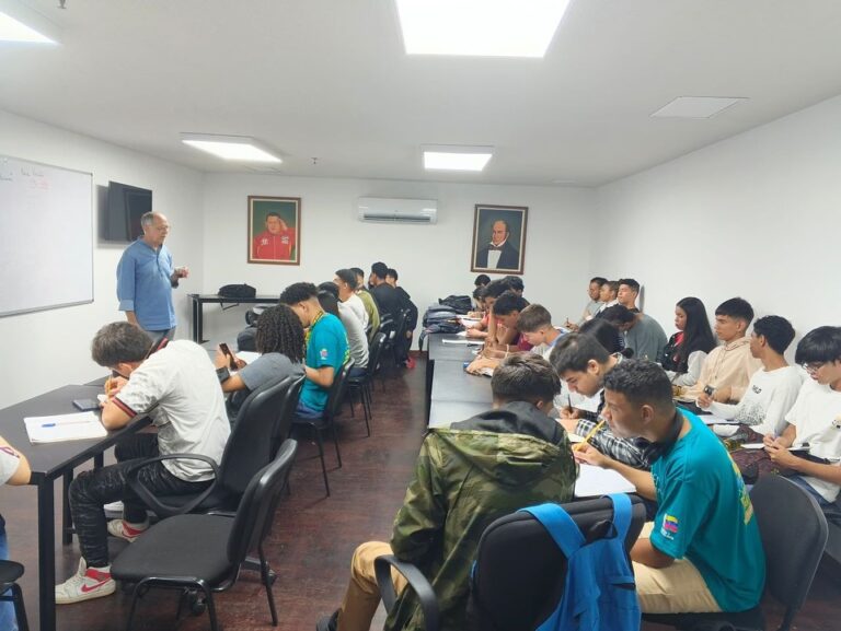 SaveClip.App_570586166_17915385942233652_7499829624383946496_n