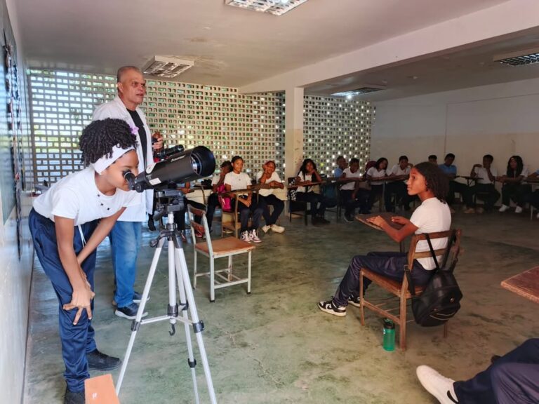 SaveClip.App_583885327_18382702060199094_2014000211591555405_n