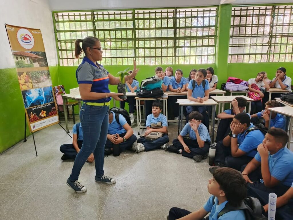 SaveClip.App_589144142_18383677180199094_2545779352659320081_n