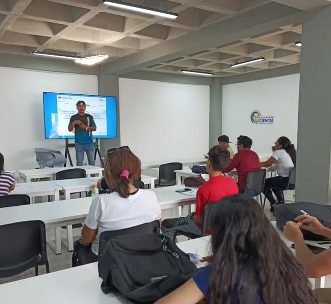 Carabobo | Estudiantes de la Unefa participaron en taller sobre Canaima GNU/Linux