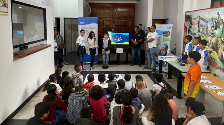 Cenditel celebra 19 años comprometido con el desarrollo de tecnologías libres