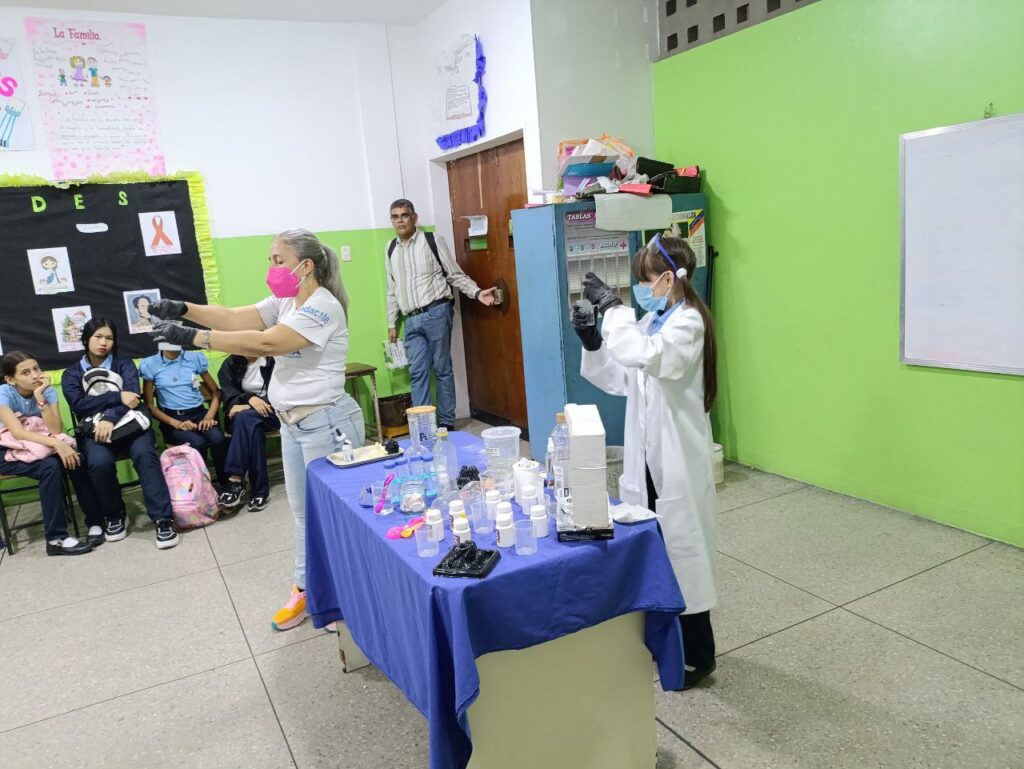 photo_4911500587556342544_y