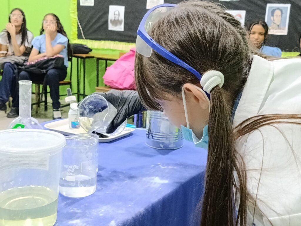 photo_4911500587556342545_y