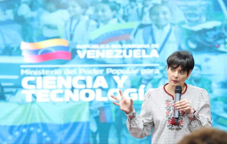 photo_4920576304424356670_y