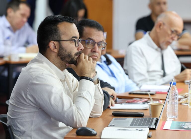 photo_4920576304424356671_y