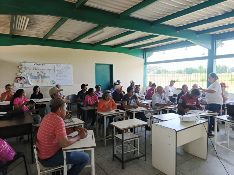 Productores de cacao barinenses participan en jornada sobre fermentación y calidad del grano