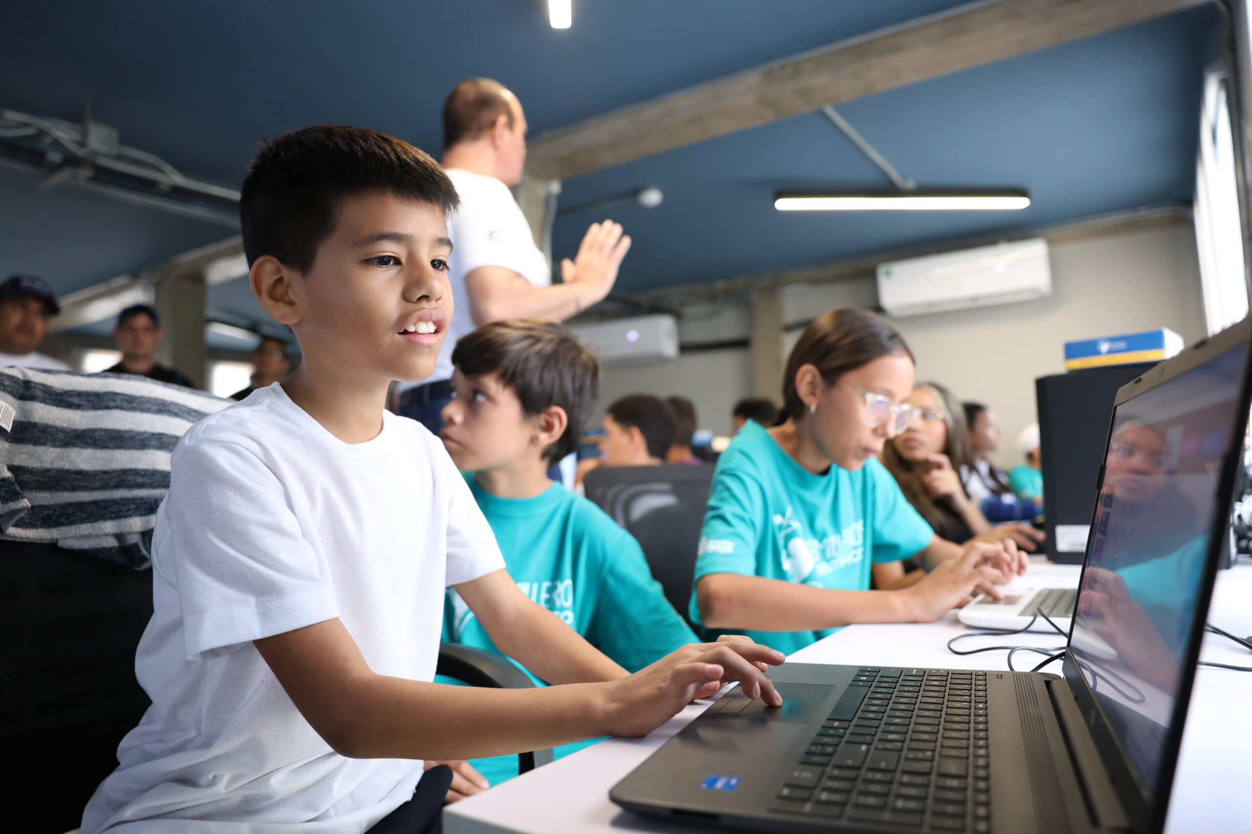 Programa Nacional Semilleros Científicos proyecta expansión territorial en 2026