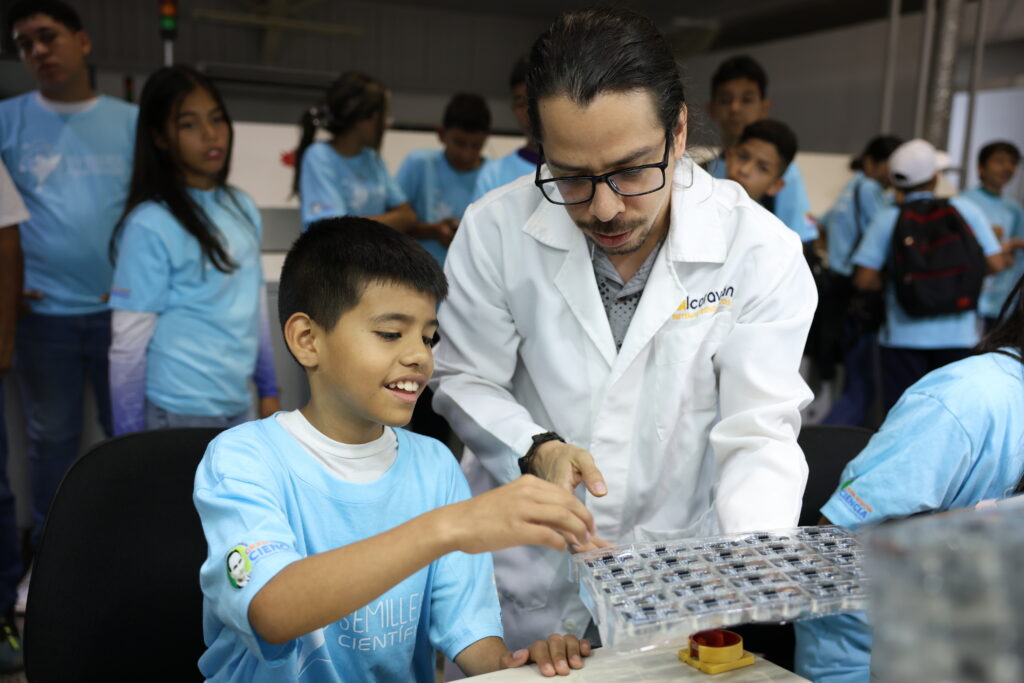 Programa Nacional Semilleros Científicos activa Agenda Pequeños Ingenieros en todo el país