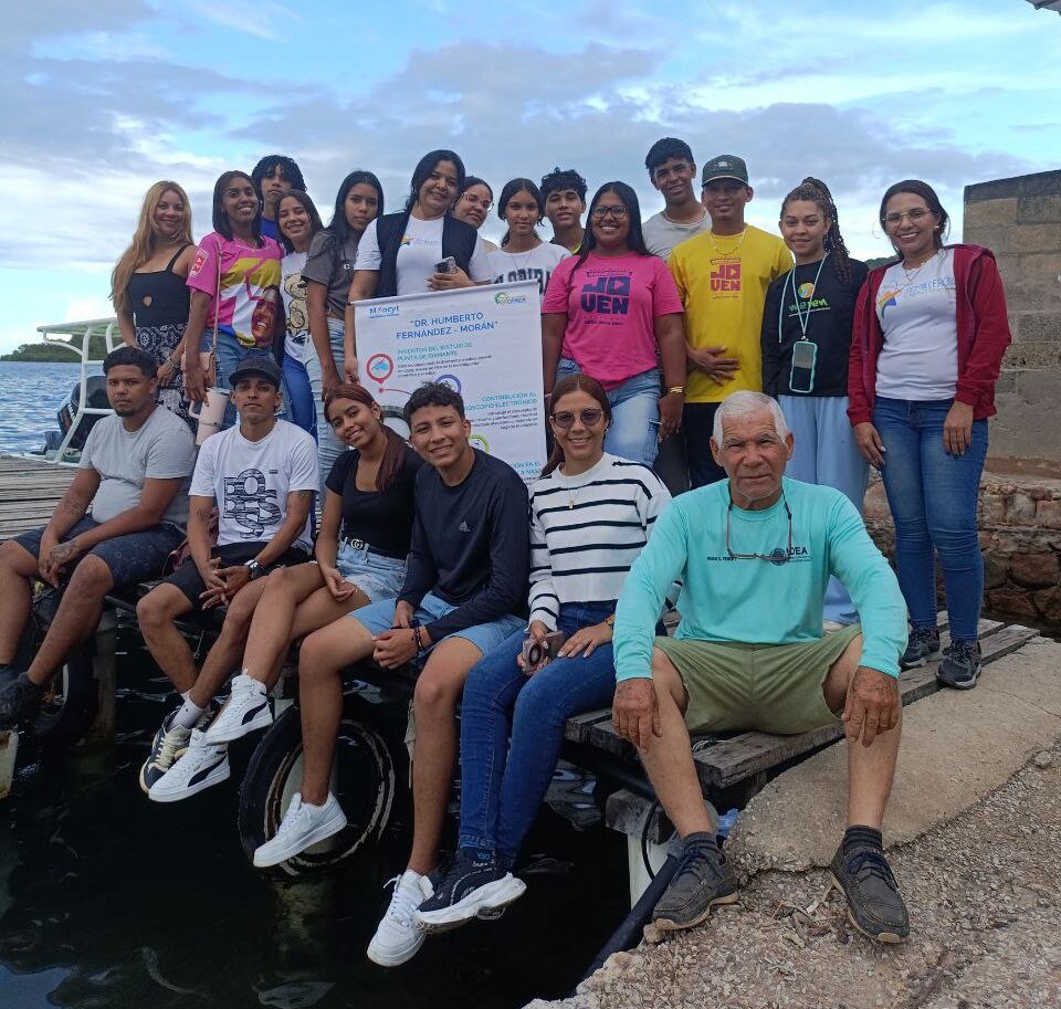 Ruta Científica Juvenil Explorando el universo azul llega con alegría a Sucre