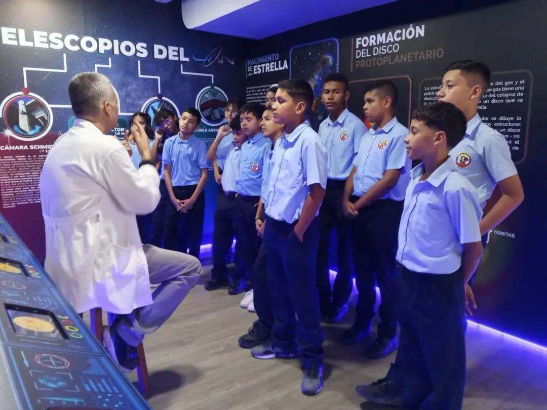 Estudiantes de Aragua exploraron el mundo de la astronomía