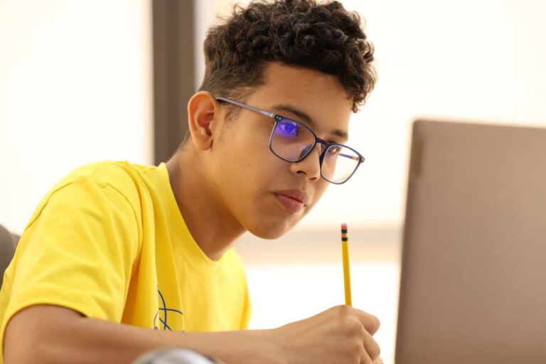 Venezuela celebra triunfo de los Semilleros Científicos en dos nuevas olimpiadas internacionales