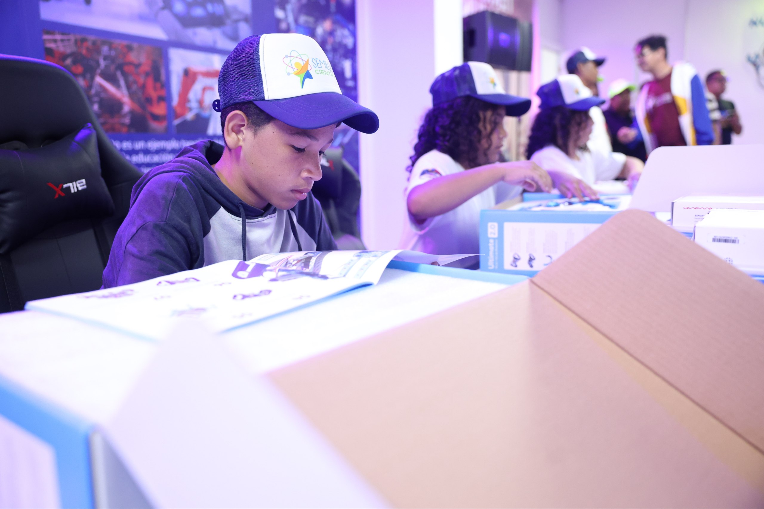 Ciencia venezolana contribuye a la paz y el desarrollo del país