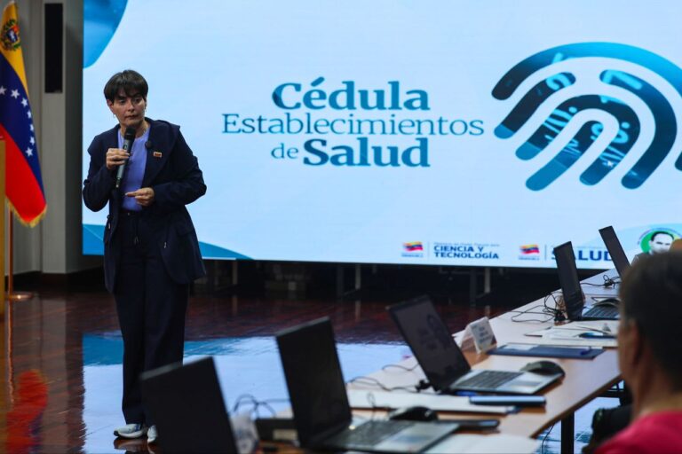 photo_5006281028196305709_y