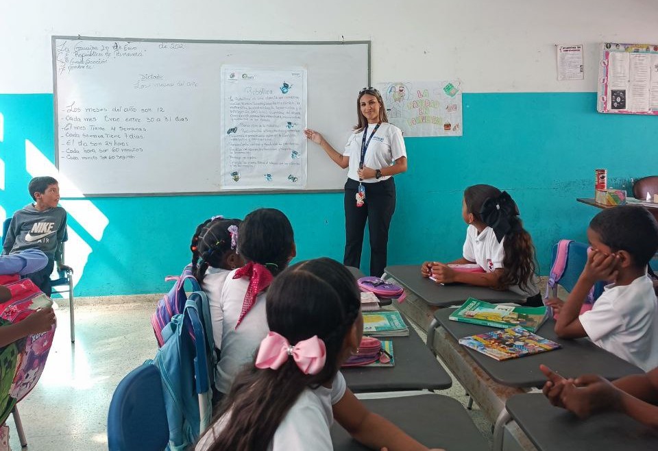 Robótica despierta curiosidad y pensamiento crítico en estudiantes guaireños