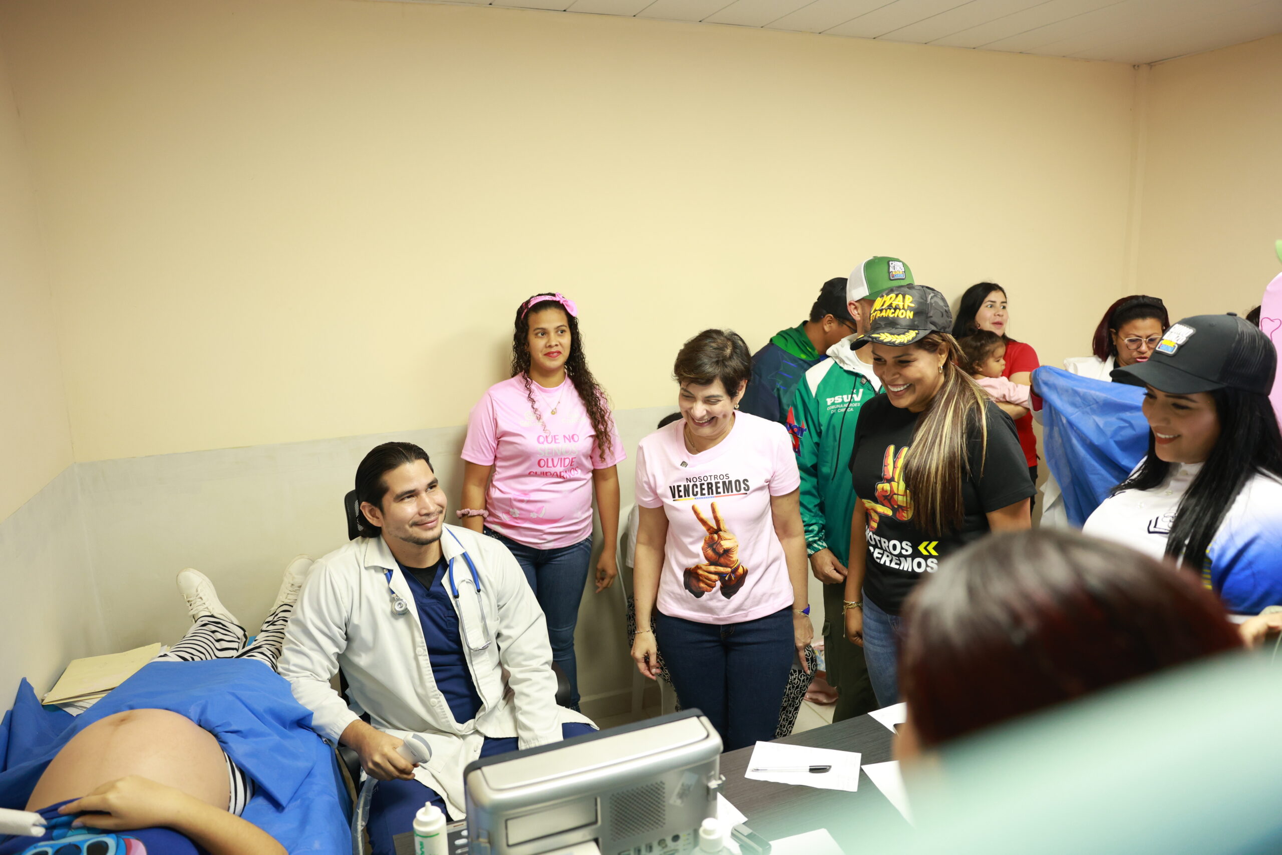 Más de cinco mil personas son atendidas en jornada integral de bienestar en Bolívar