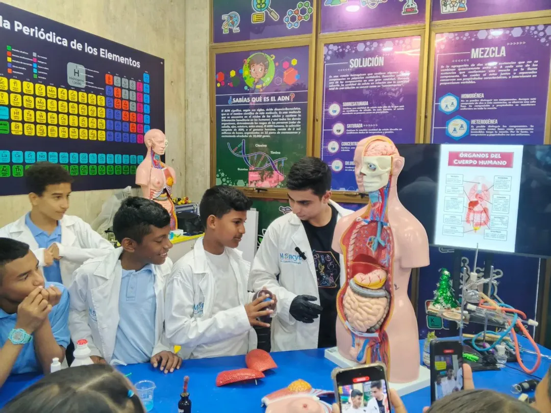 CNTQ destaca logros en la formación de la Generación Genial