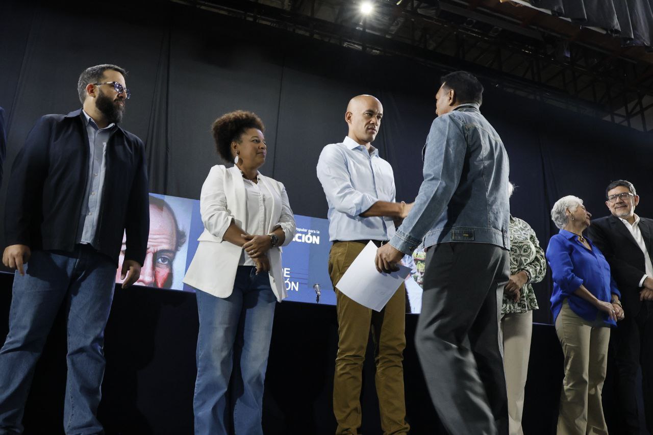 Docentes recibieron Premio Nacional a la Investigación Educativa Simón Rodríguez