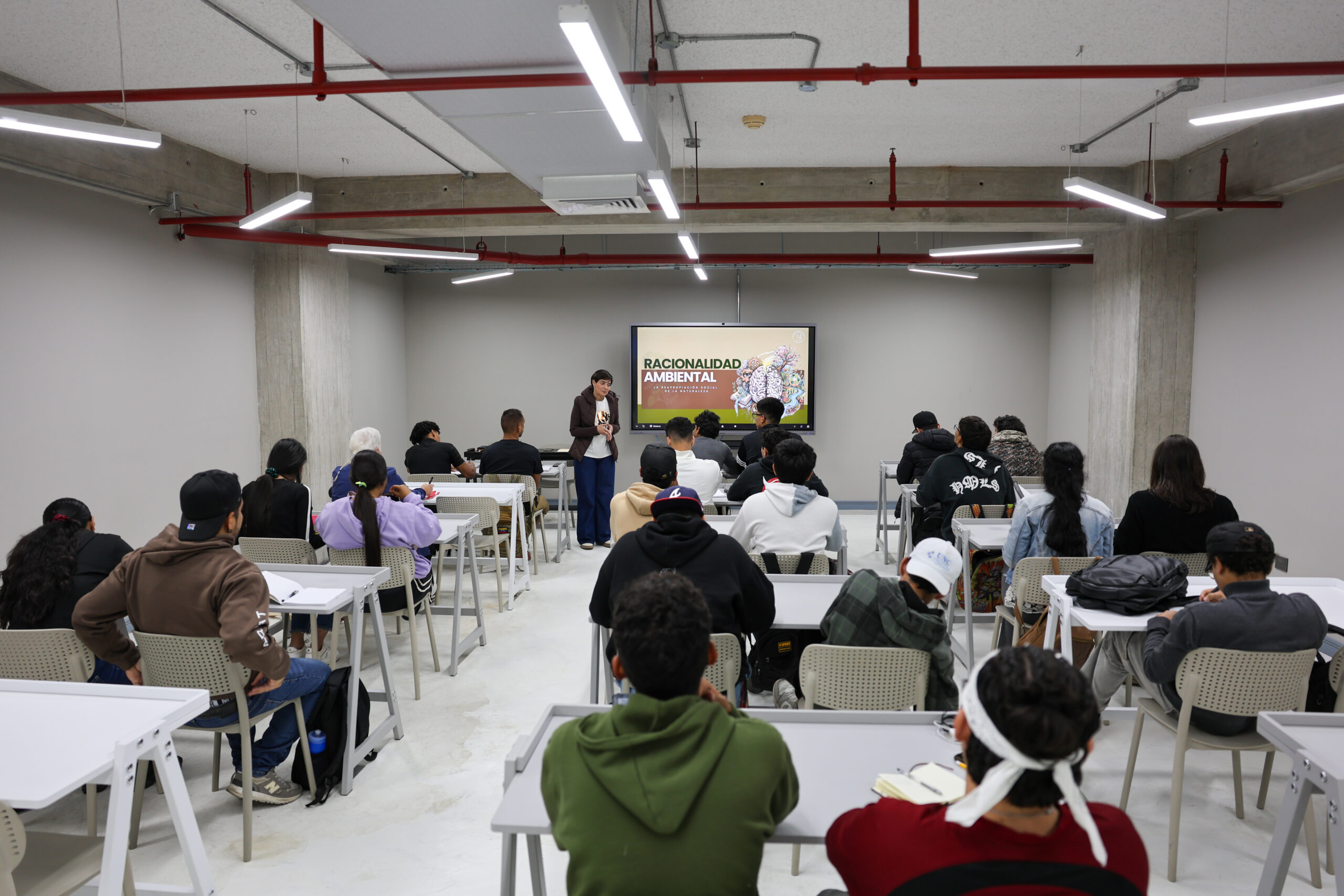 Rectora Gabriela Jiménez Ramírez reflexiona sobre ética ambiental y desarrollo tecnológico