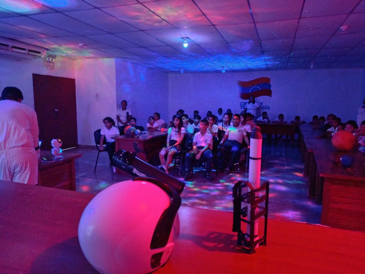 Programa Nacional Semilleros Científicos incentivan vocaciones astronómicas en niños y niñas de Sucre