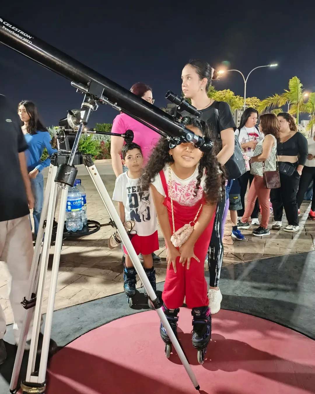 Mincyt promueve conocimiento astronómico en el parque monumental Ana María Campos del Zulia