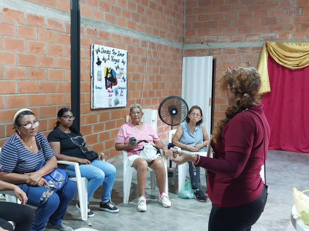 Innovación tecnológica y saber popular se unen en taller de Fundacite La Guaira