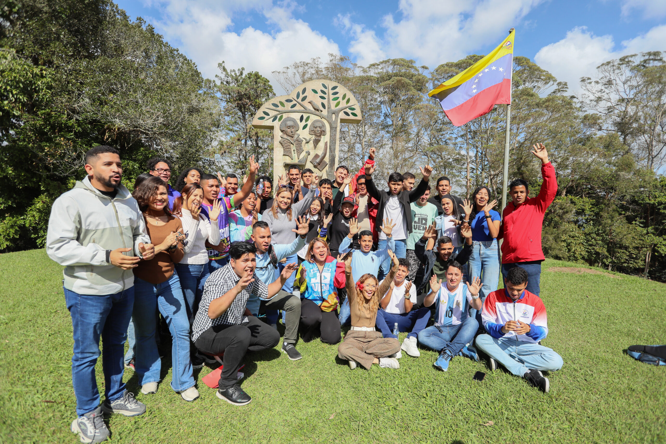 Juventud venezolana asume el compromiso de masificar el conocimiento científico en los territorios