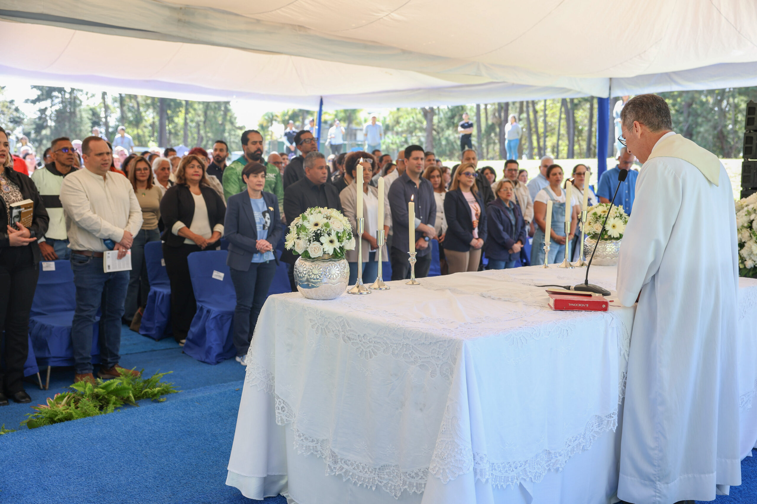 Realizan misa solemne en honor a los mártires del bombardeo del 3 de enero