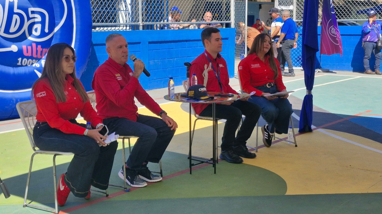 Caracas | Cantv conecta con fibra óptica a más de 500 hogares y comercios en Casalta II