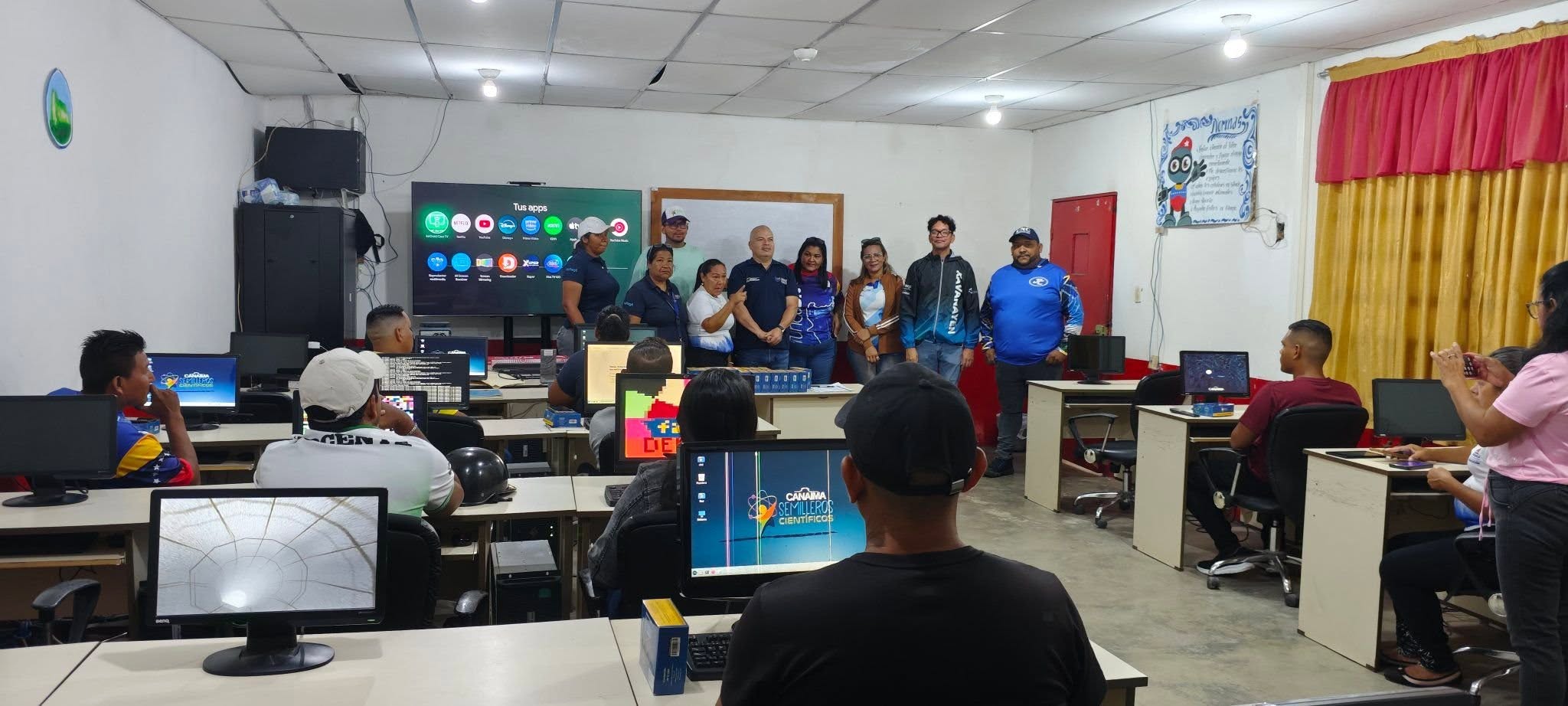 Agenda Pequeños Ingenieros inicia capacitación de docentes en Amazonas