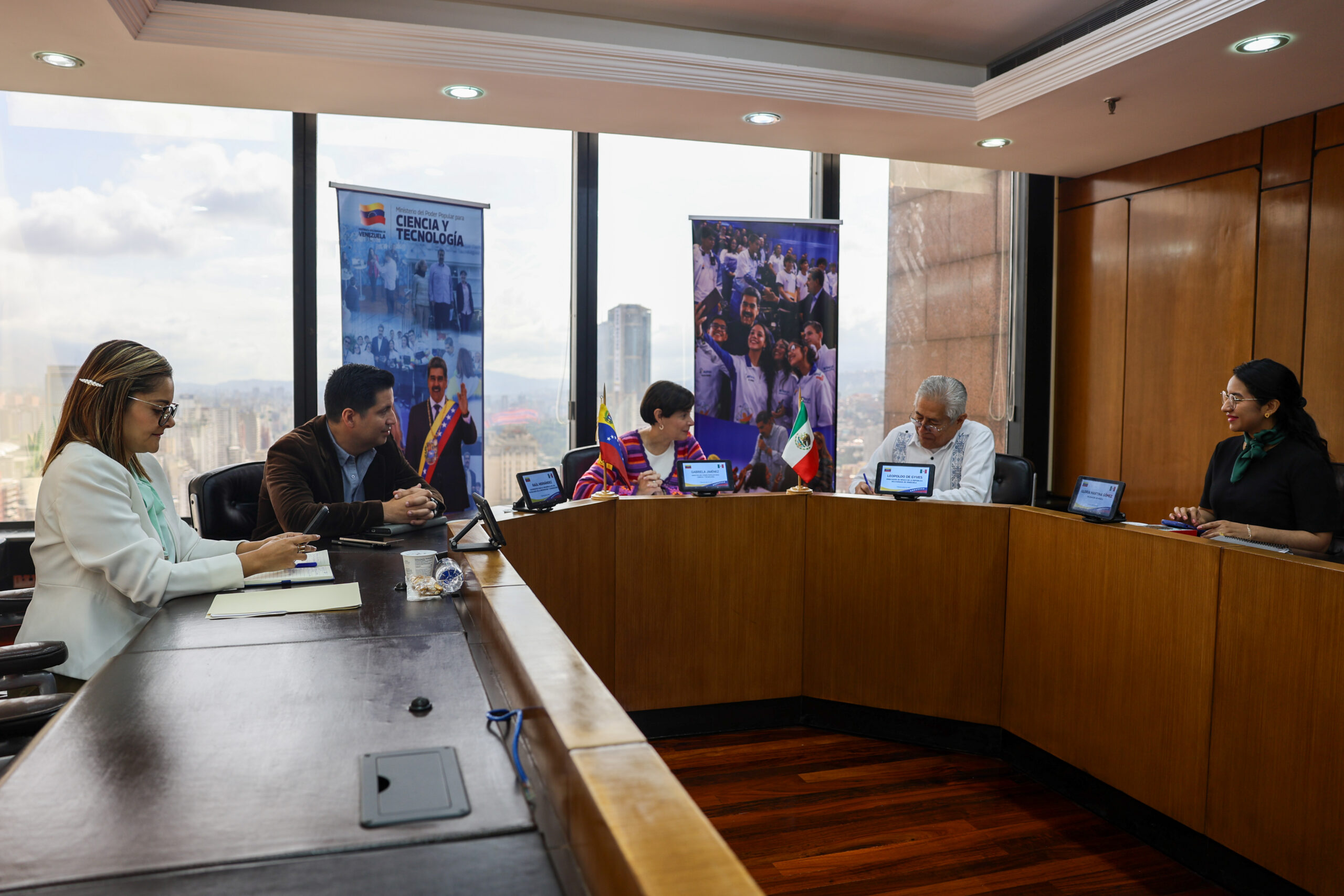 Venezuela y México revisan agenda para fortalecer cooperación científica, tecnológica y académica