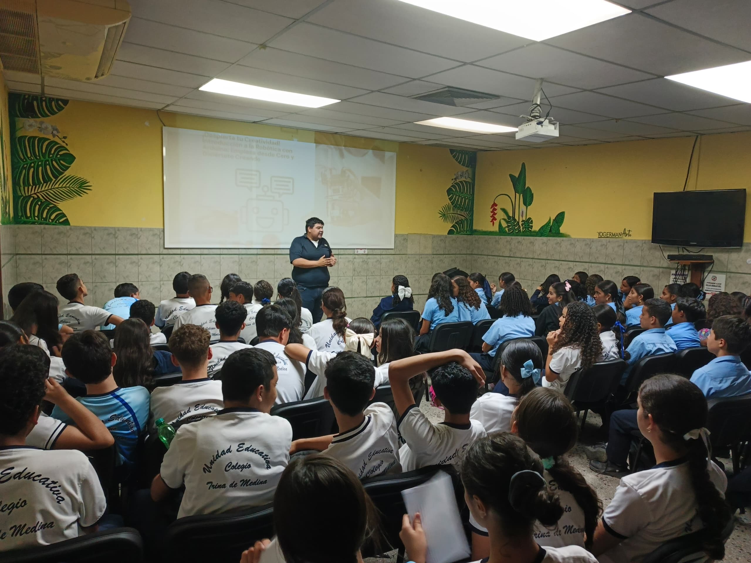 Estudiantes carabobeños aprenden a programar con tecnología Arduino