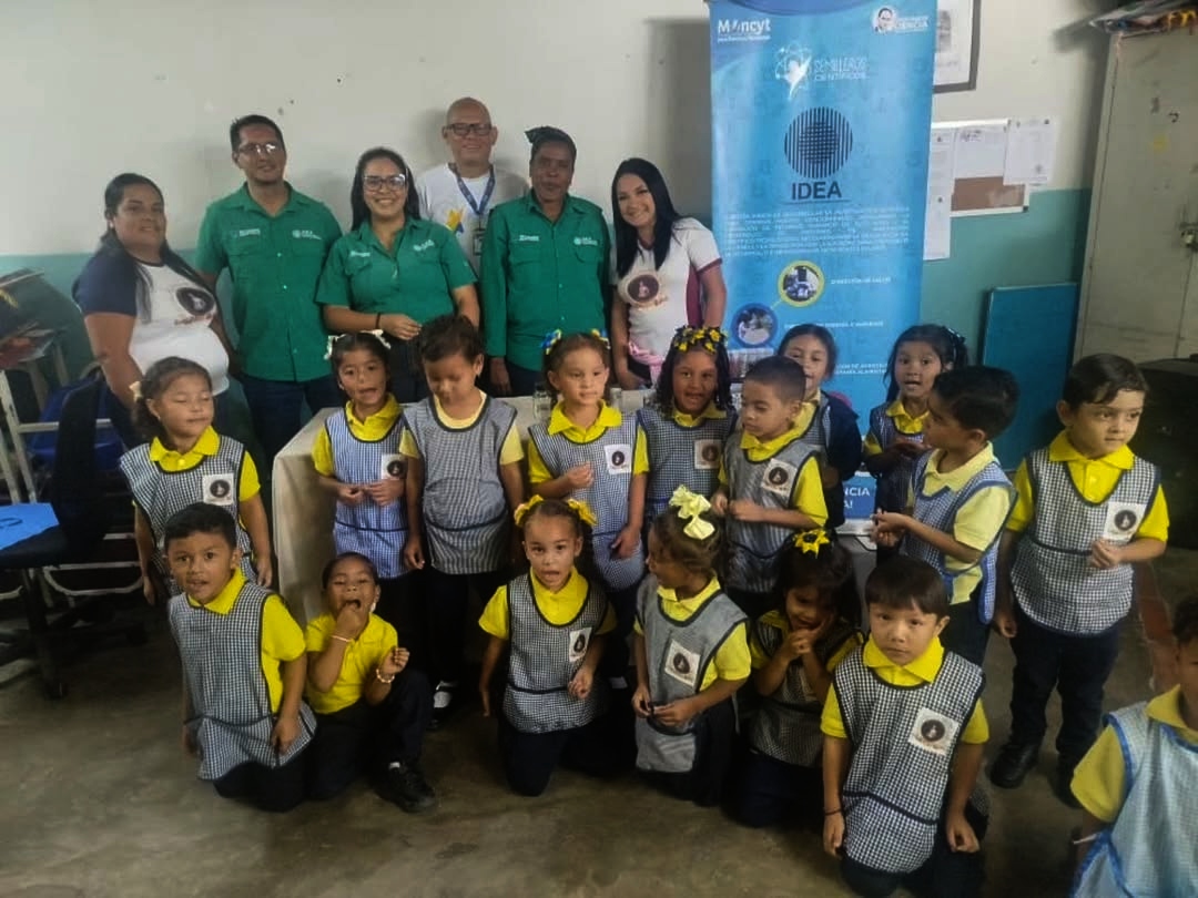 Investigadores del IDEA forman al semillero de la Escuela Manuelita Sáenz en cultivos sustentables