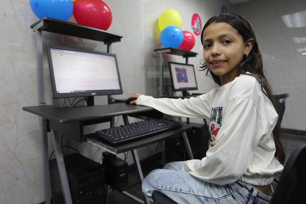 Infocentro celebra el Día Internacional de la Mujer y la Niña en la Ciencia con Maratón STEAM