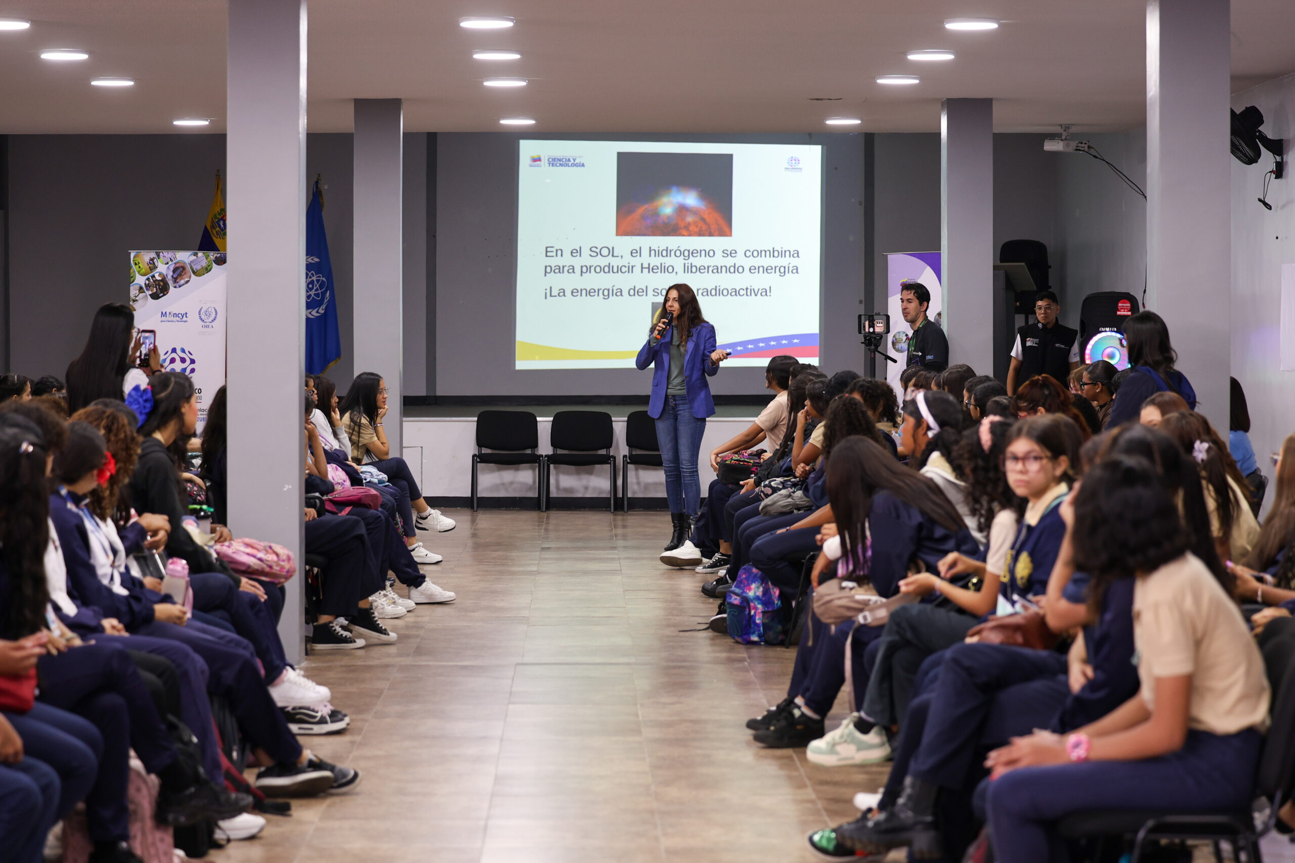 Gobierno Bolivariano concientiza a más de 150 estudiantes de Miranda en el uso pacífico de la energía atómica