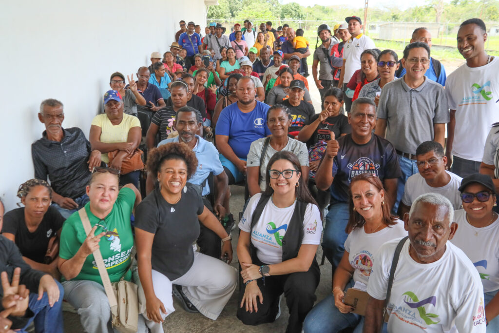 Mincyt entrega semillas de cacao con calidad genética garantizada a productores de Miranda