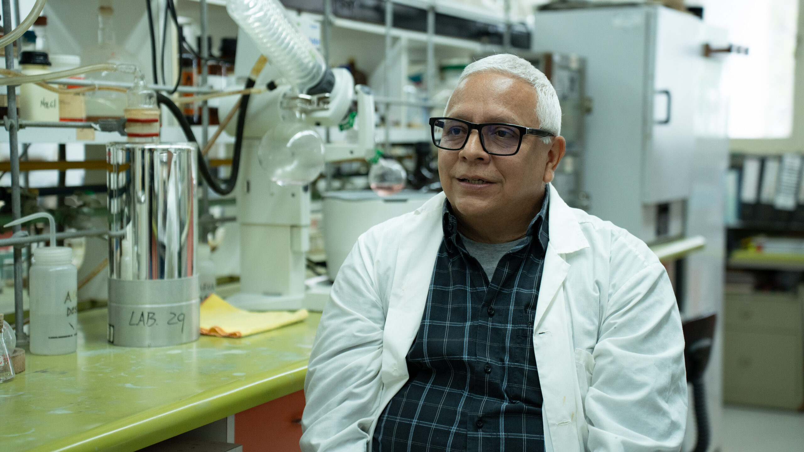 Investigador del IVIC lidera síntesis de compuestos contra el Alzheimer y el Parkinson