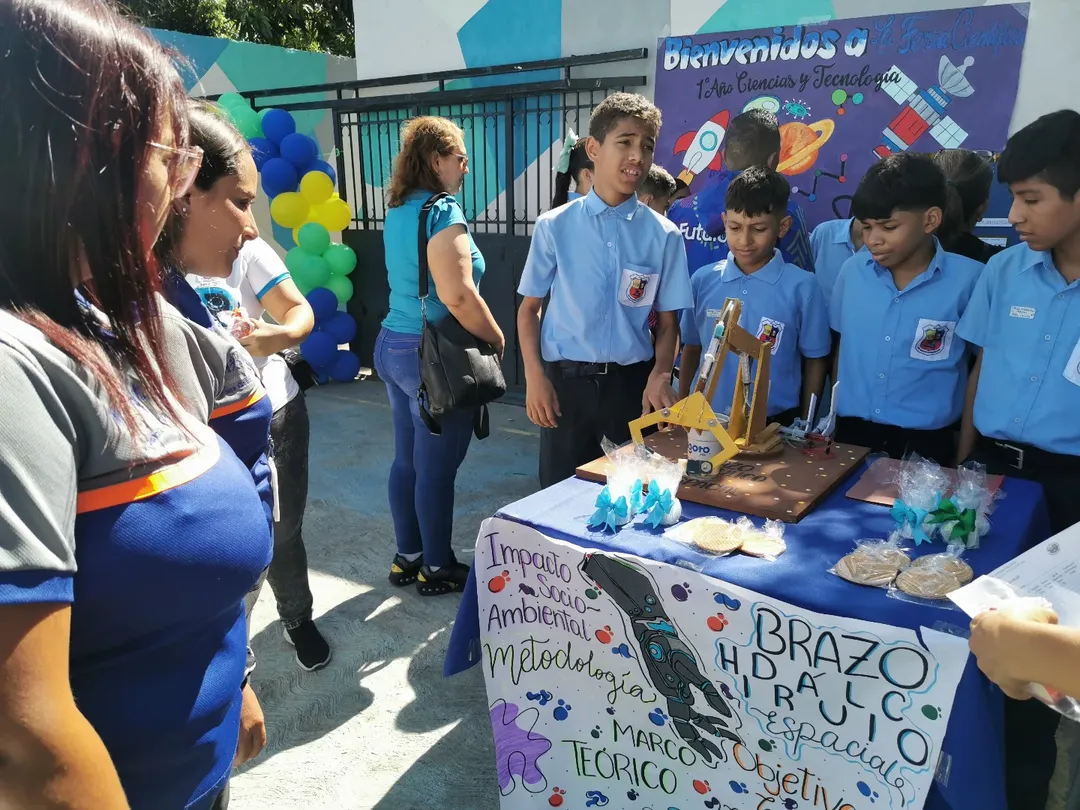 Mincyt acompaña proyectos de innovación estudiantil en Feria Científica de Aragua